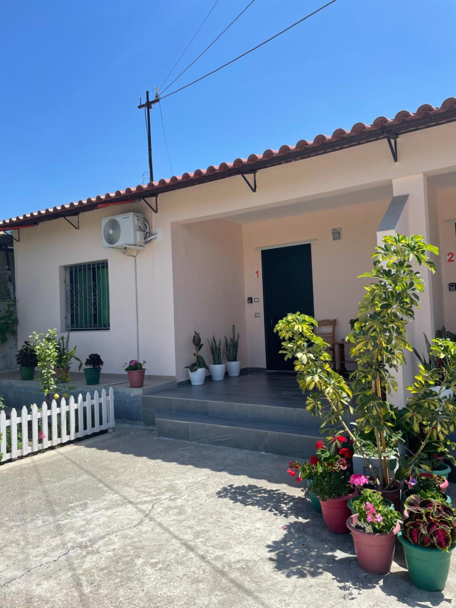 Rental Houses Dukaj Vlorë エクステリア 写真